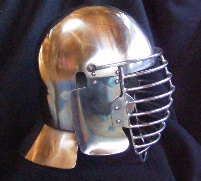 Roman Helm - facing right